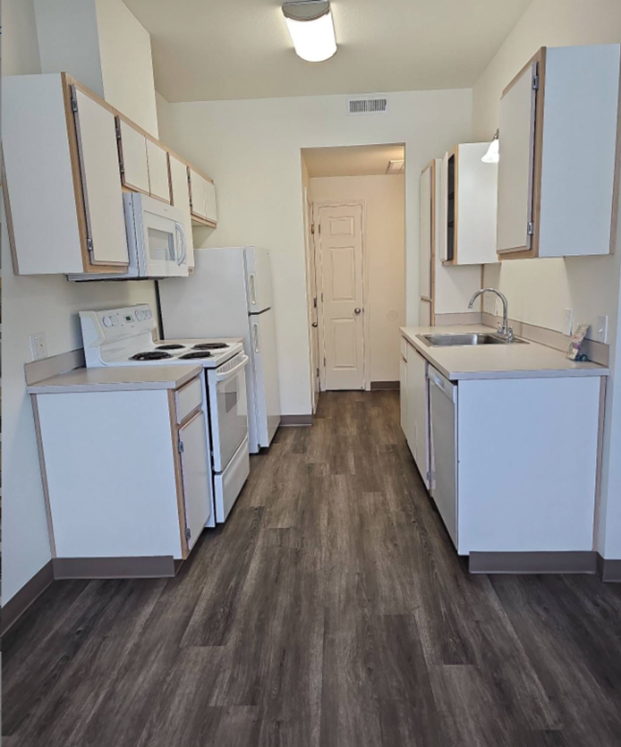 Aaron Ridge Apartments 2 of 10