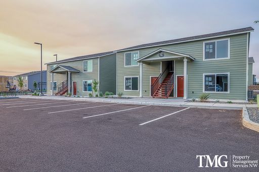 *FREE Month + $99 Deposit* Paradise 88 | New 2-BD in Richland with ADA Features!