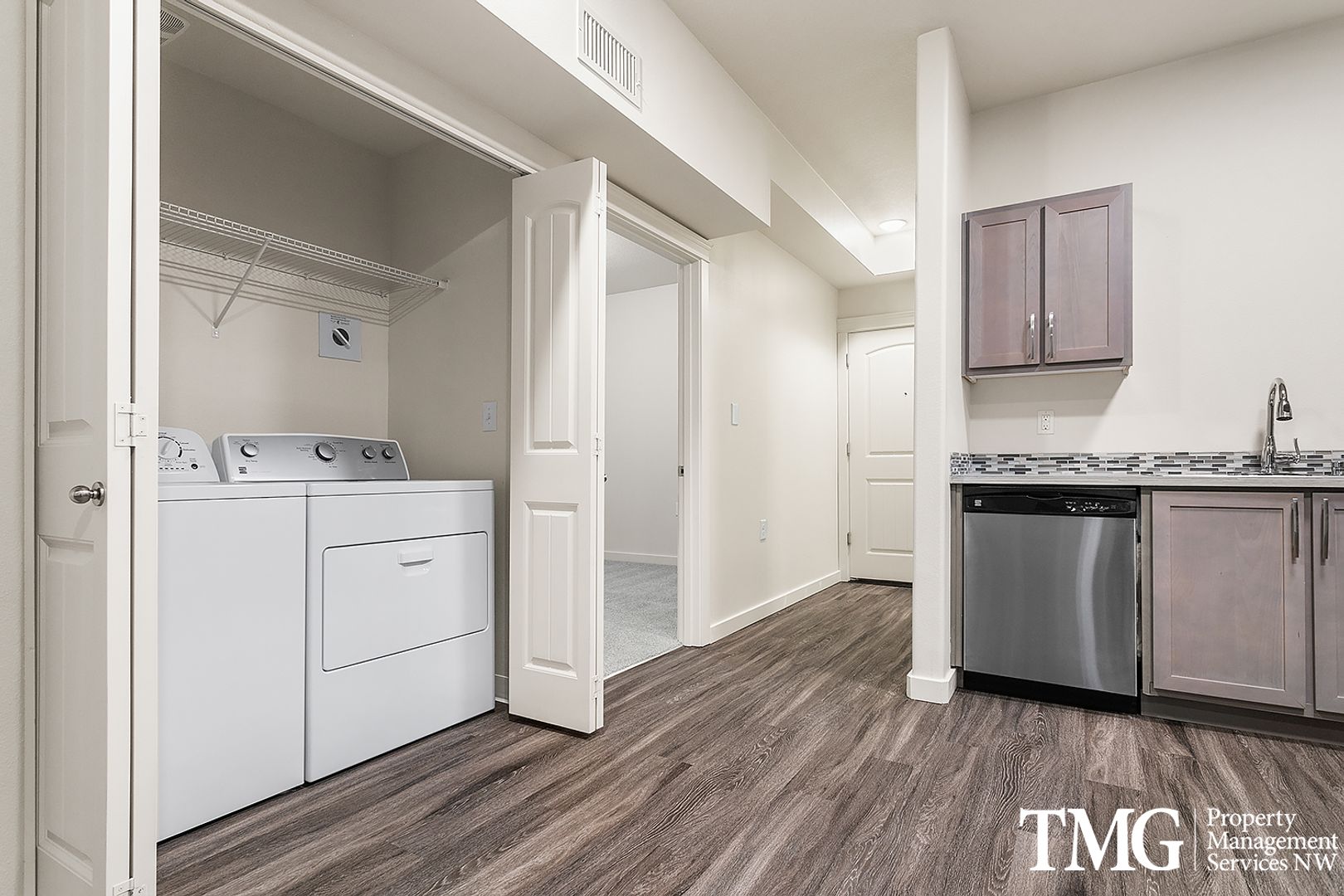Laundry room at The Terrace at River Oaks (TRO) (3 of 3)