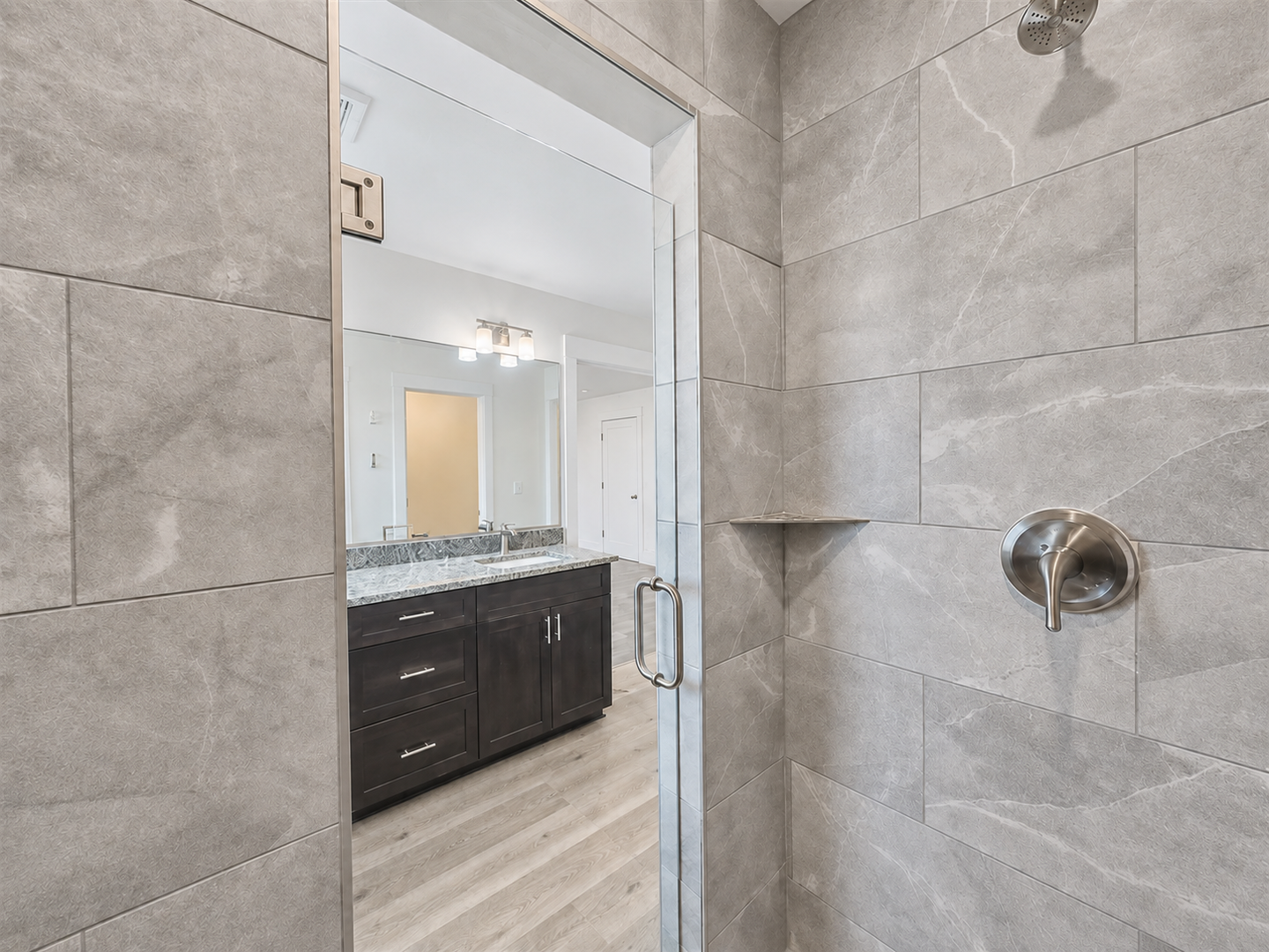 Brand-New Luxury |Townhomes Desirable Southridge Area! 18 of 23