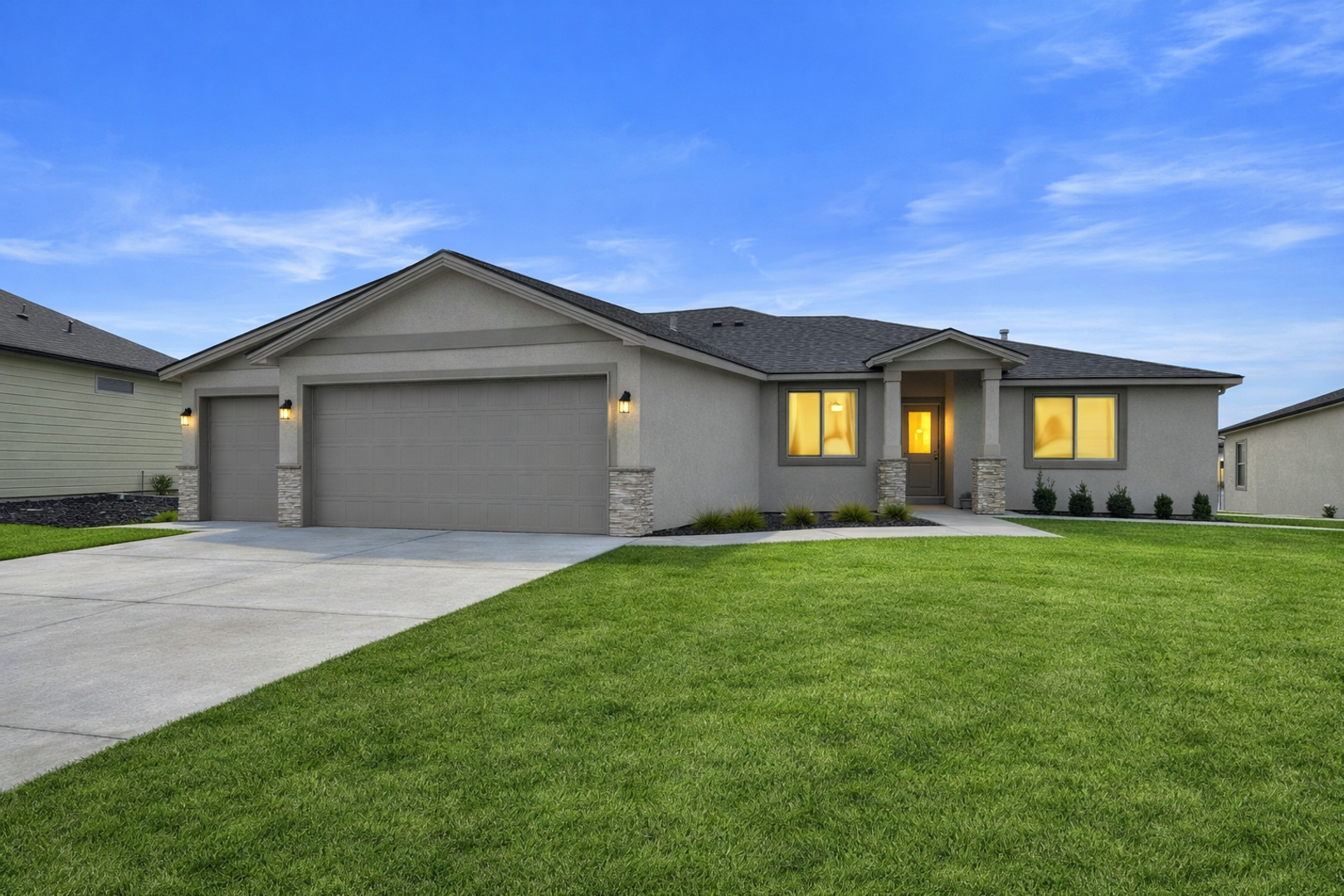 Kennewick House: 5613 West 30th Avenue