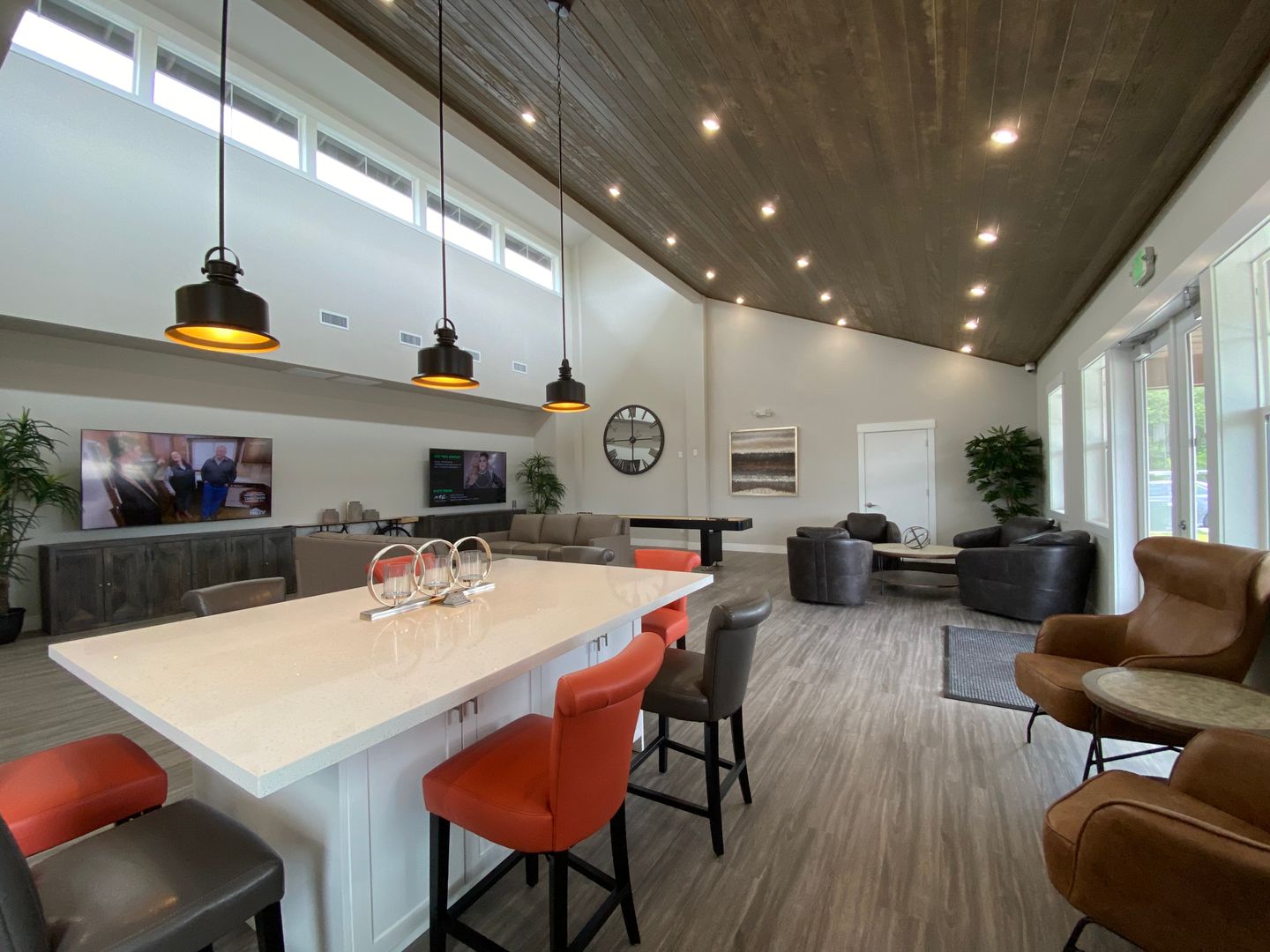 Ridgefield Apartment: 544 S Royle Rd