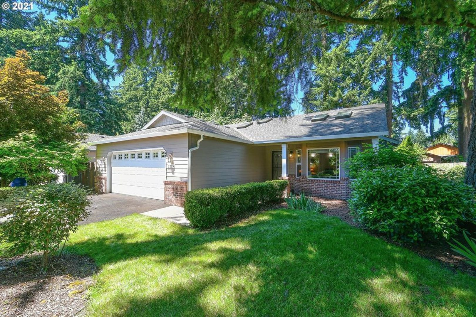 Vancouver House: 3219 NE 124th Avenue