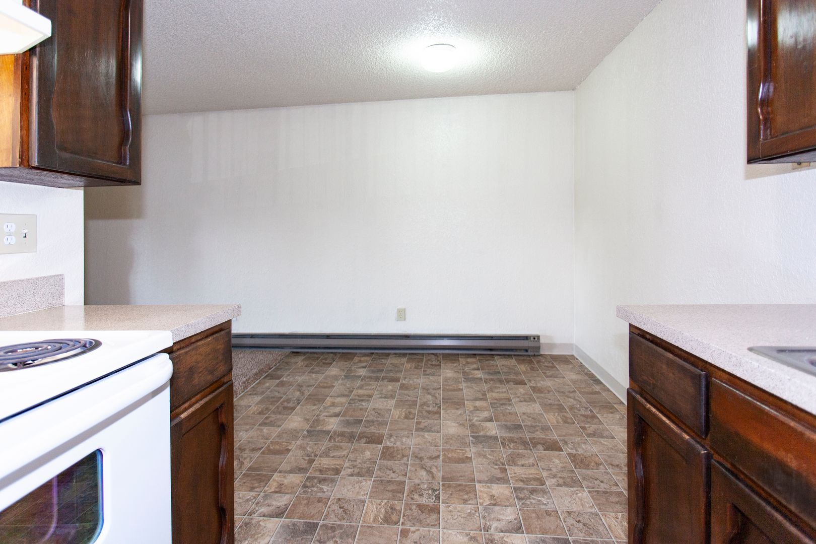 5100 W Clearwater Ave, Kennewick, WA 99336