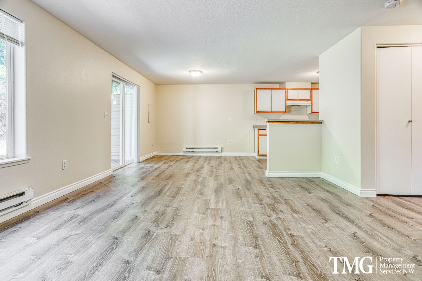 Camas Apartment: 2615 NE 3rd Avenue