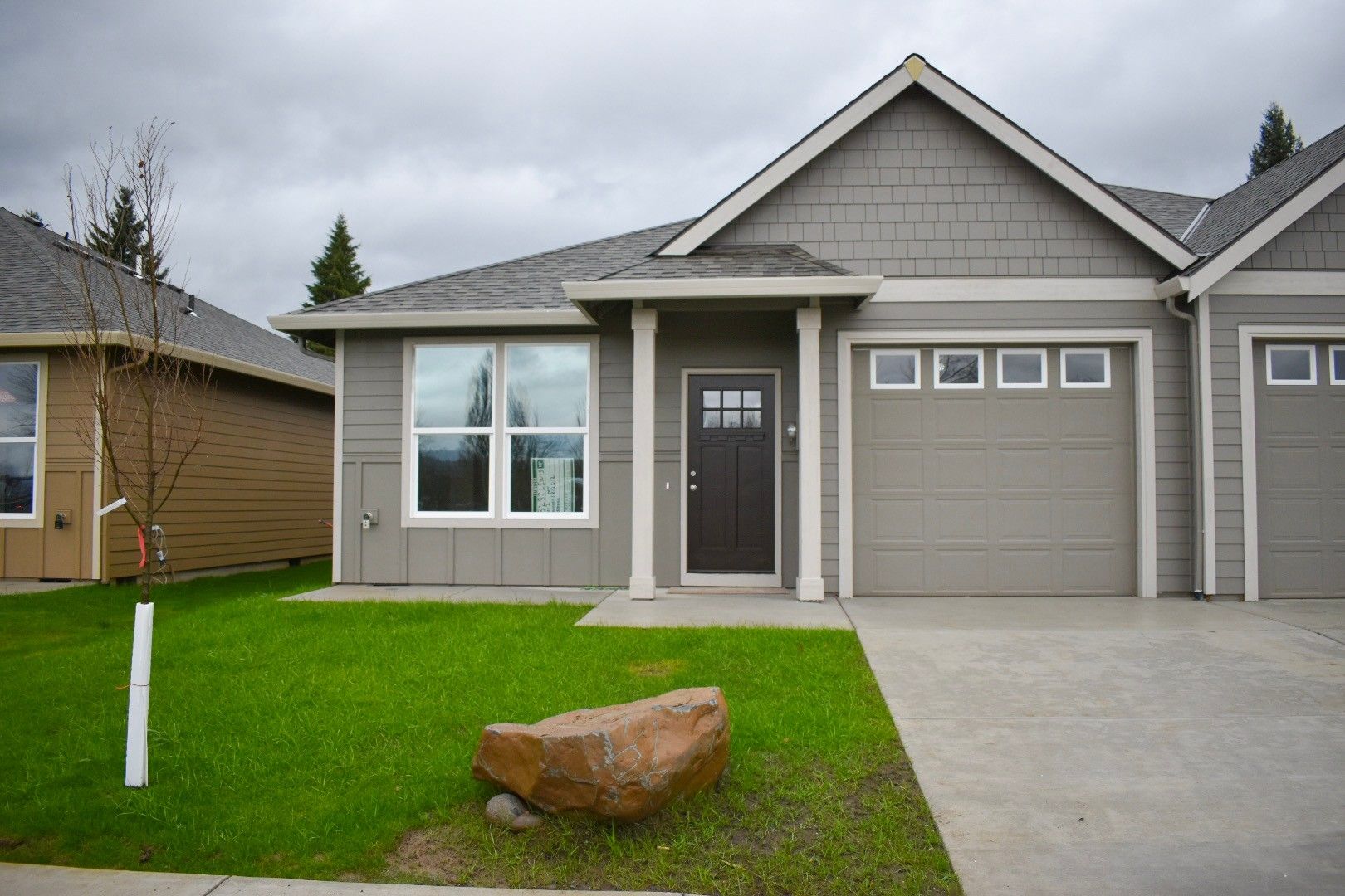 Washougal House: 3287 Lewis Lane