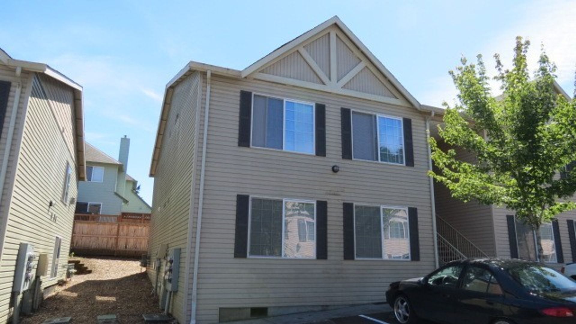 Vancouver Apartment: 5313 NE 68th Ave