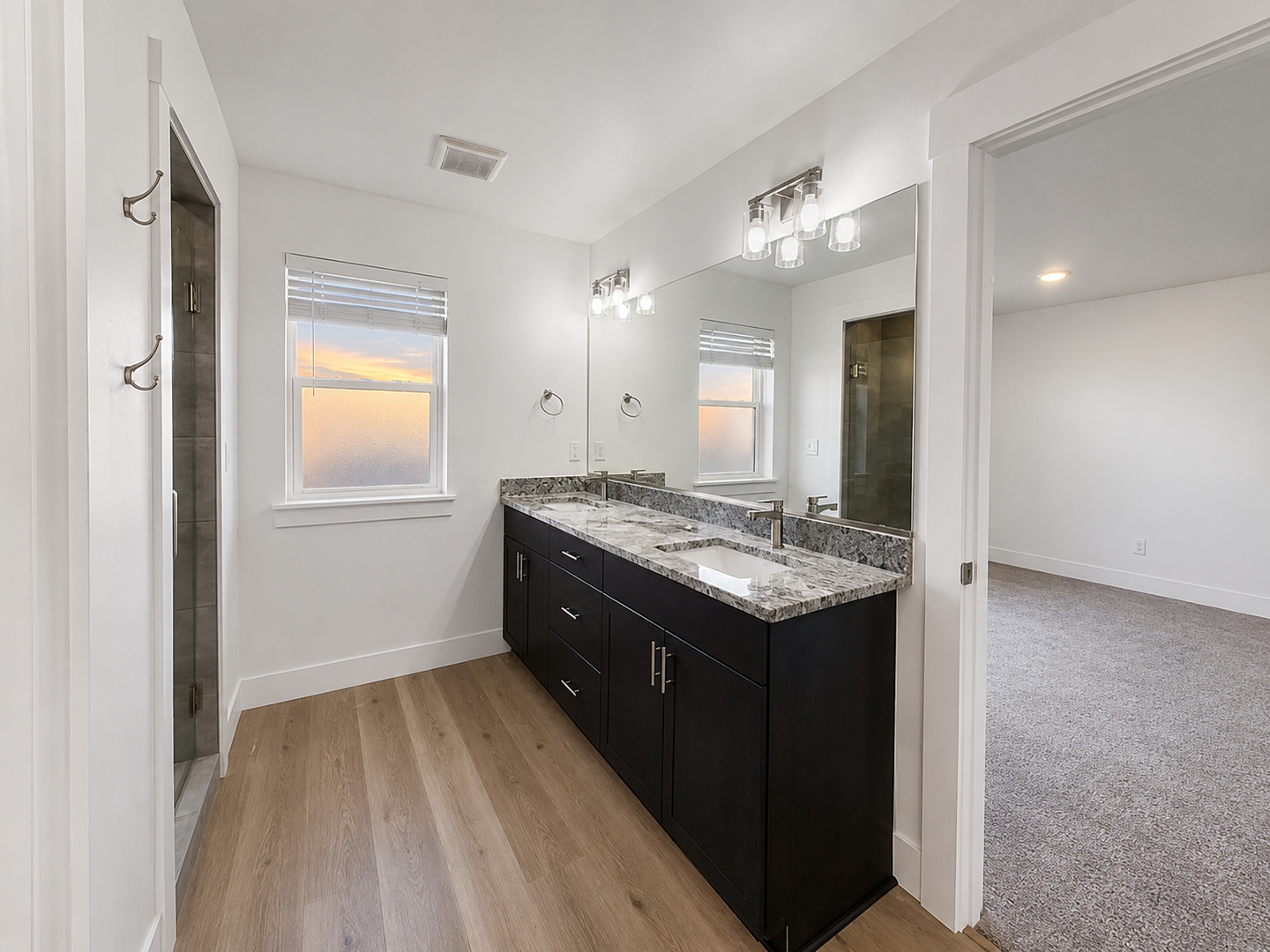 Brand-New Luxury |Townhomes Desirable Southridge Area! 20 of 23