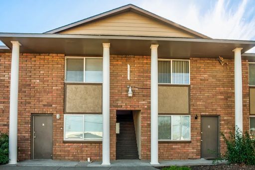 NEW MANAGEMENT! Morain Estates – 2-Bedroom Apartment in Kennewick, WA – photo 1