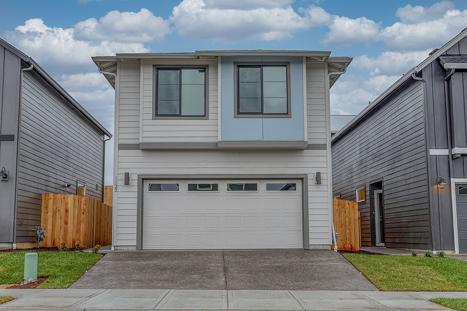 Ridgefield House: 1122 N Auburn Place