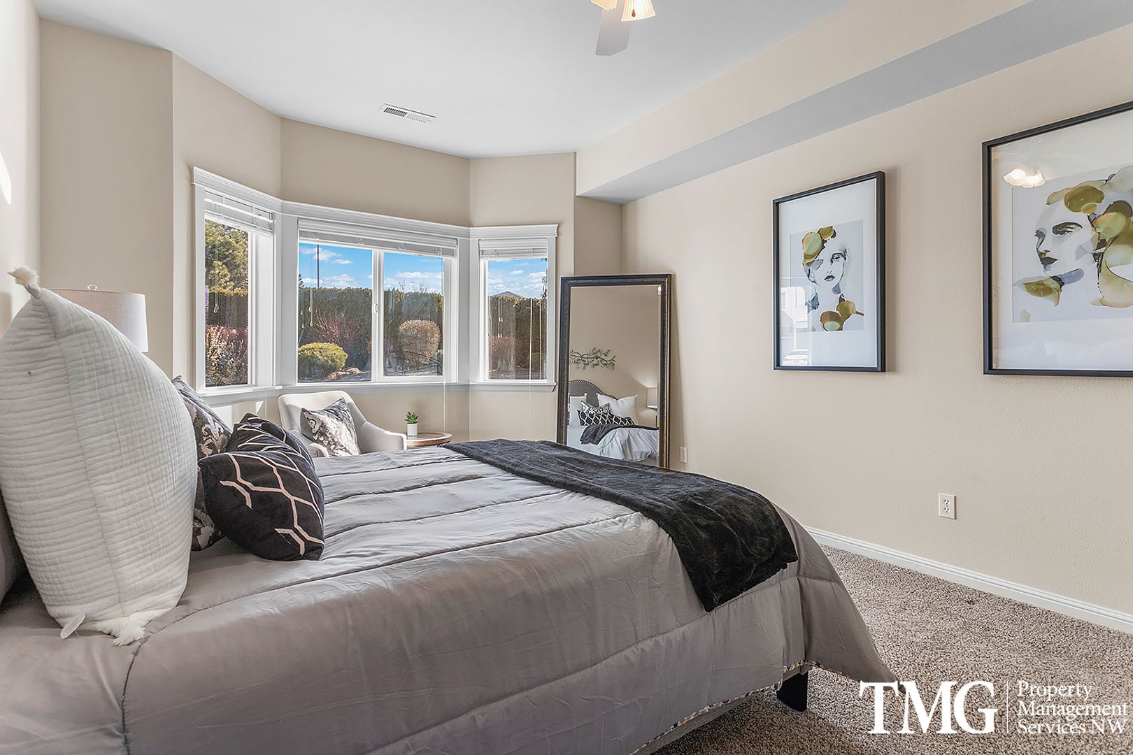 Kennewick Apartment: 8180 W 4th Ave