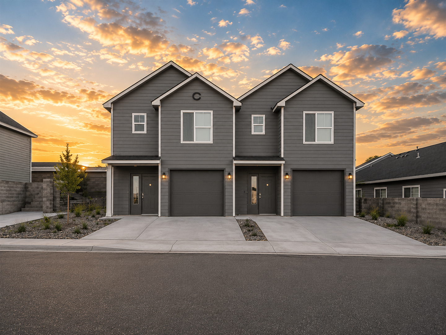Pasco Townhome: 5705 Midland Ln