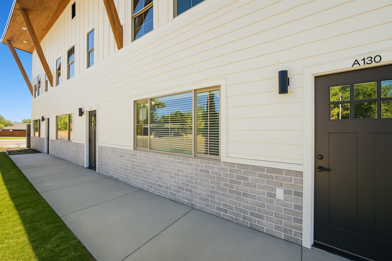 MOVE IN NOW~ NOVEMBER FREE! CALL FOR DETAILS 509-591-4444! 