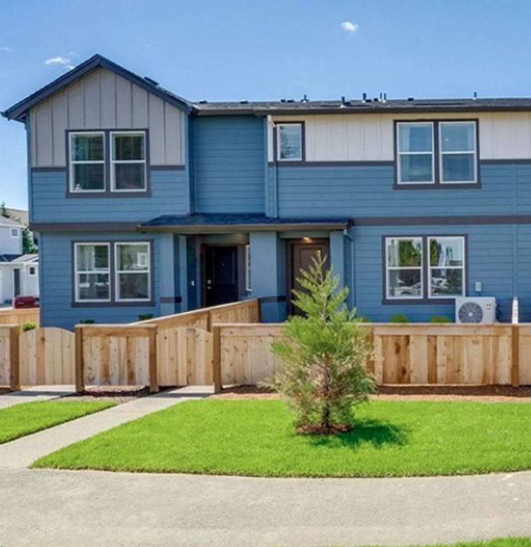 Vancouver House: 10613 NE 120th Avenue