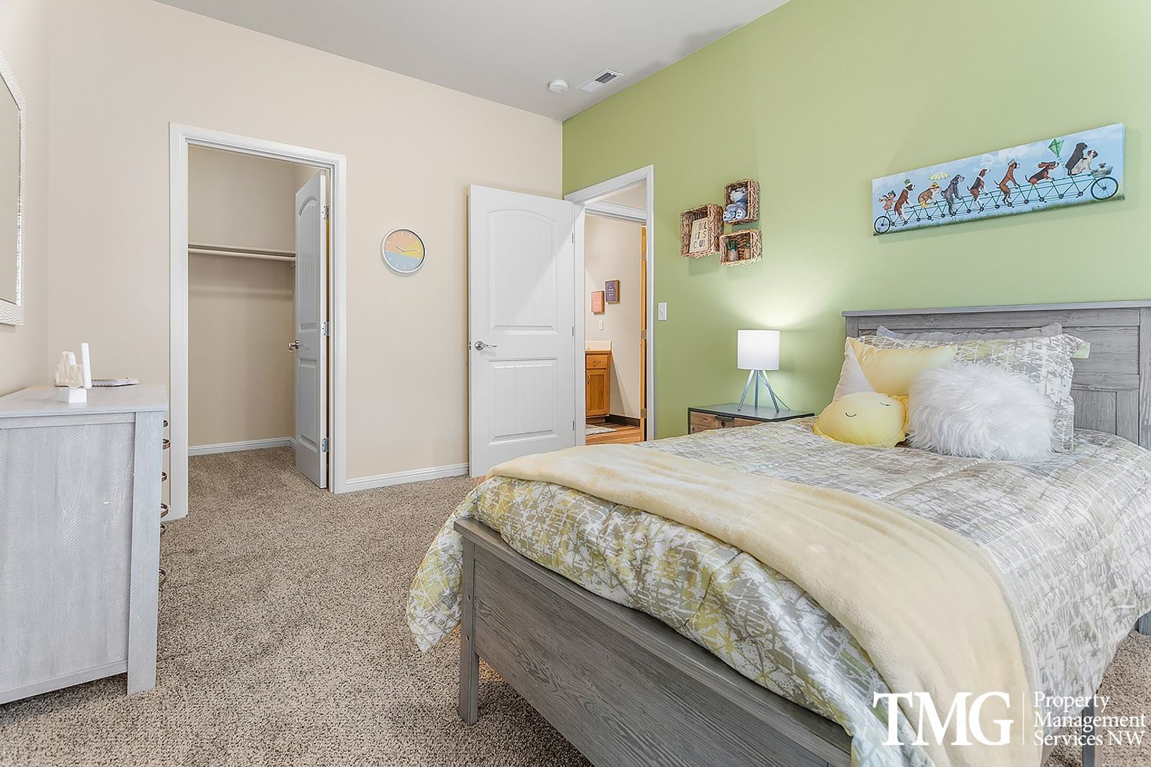 Kennewick Apartment: 8180 W 4th Ave