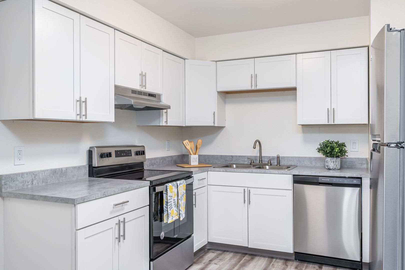 3131 W Hood Ave E105, Kennewick, WA 99336