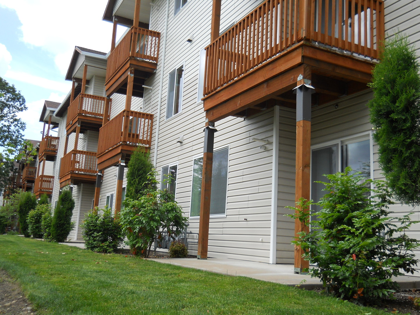 One Lake Place (OLP) 5 of 22