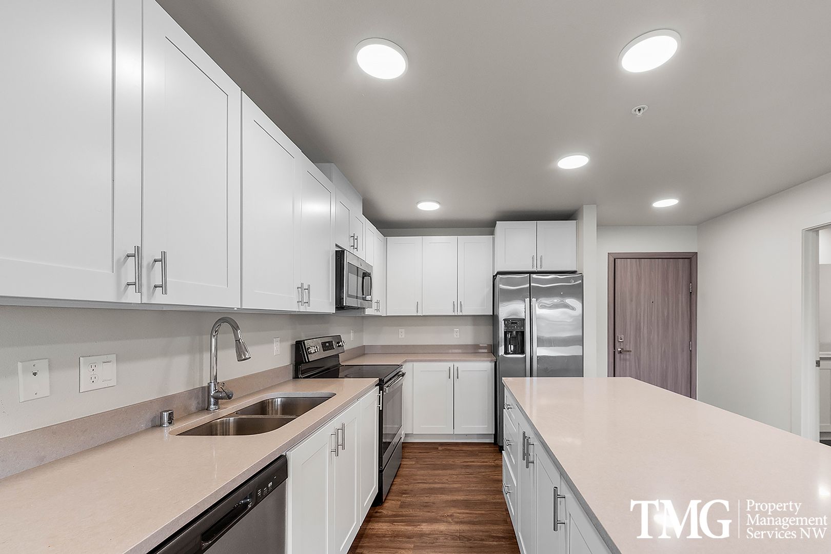 Terrace Heights 6 of 12