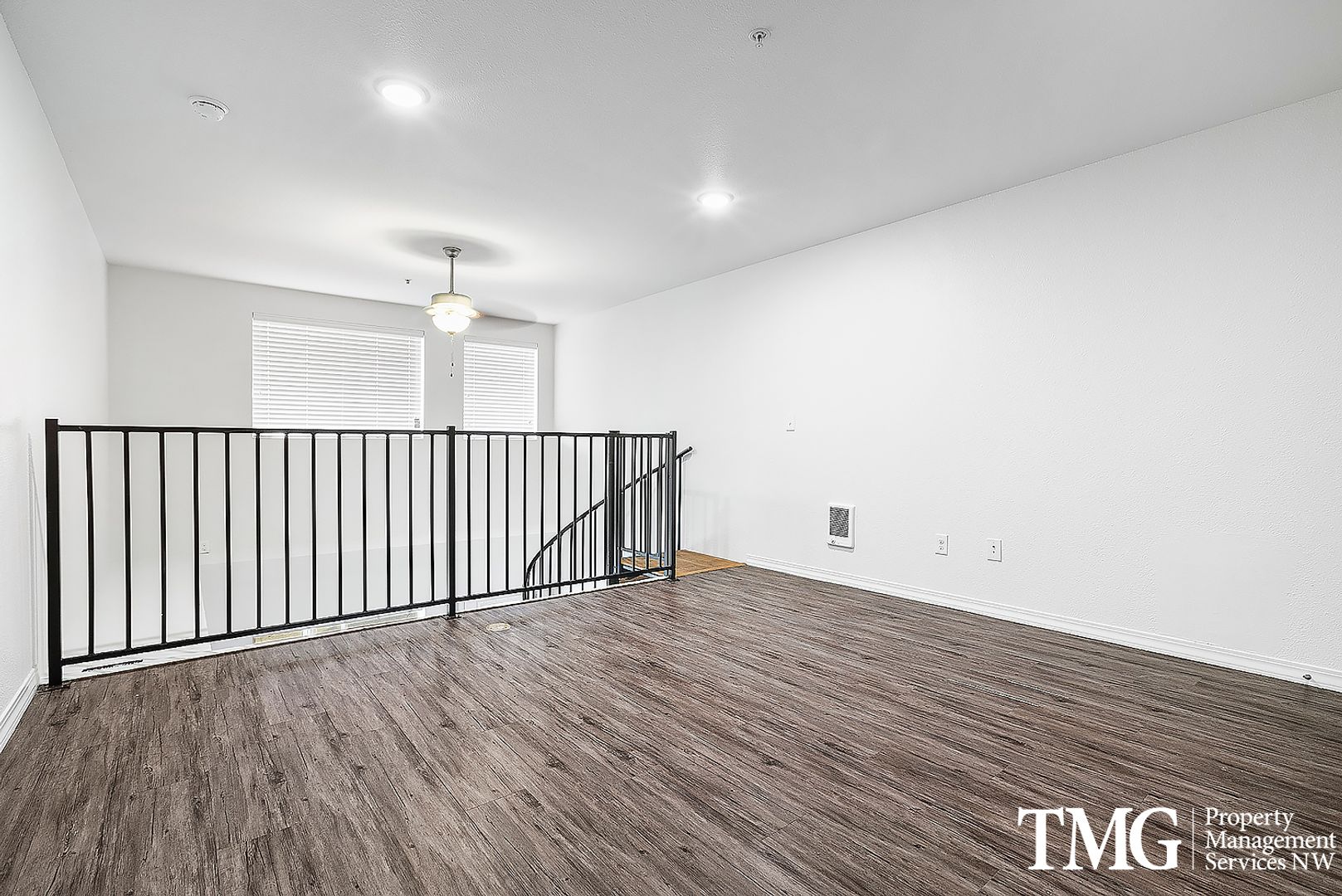 Broadway Apartments 18 of 20