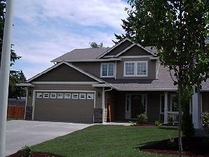 Vancouver House: 7011 NE 72nd Circle