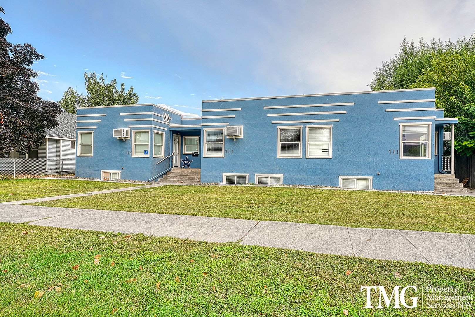 1 MONTH FREE ON A 12 MONTH LEASE! AFFORDABLE 3 BEDROOM, FULLY REMODELED 2 of 8