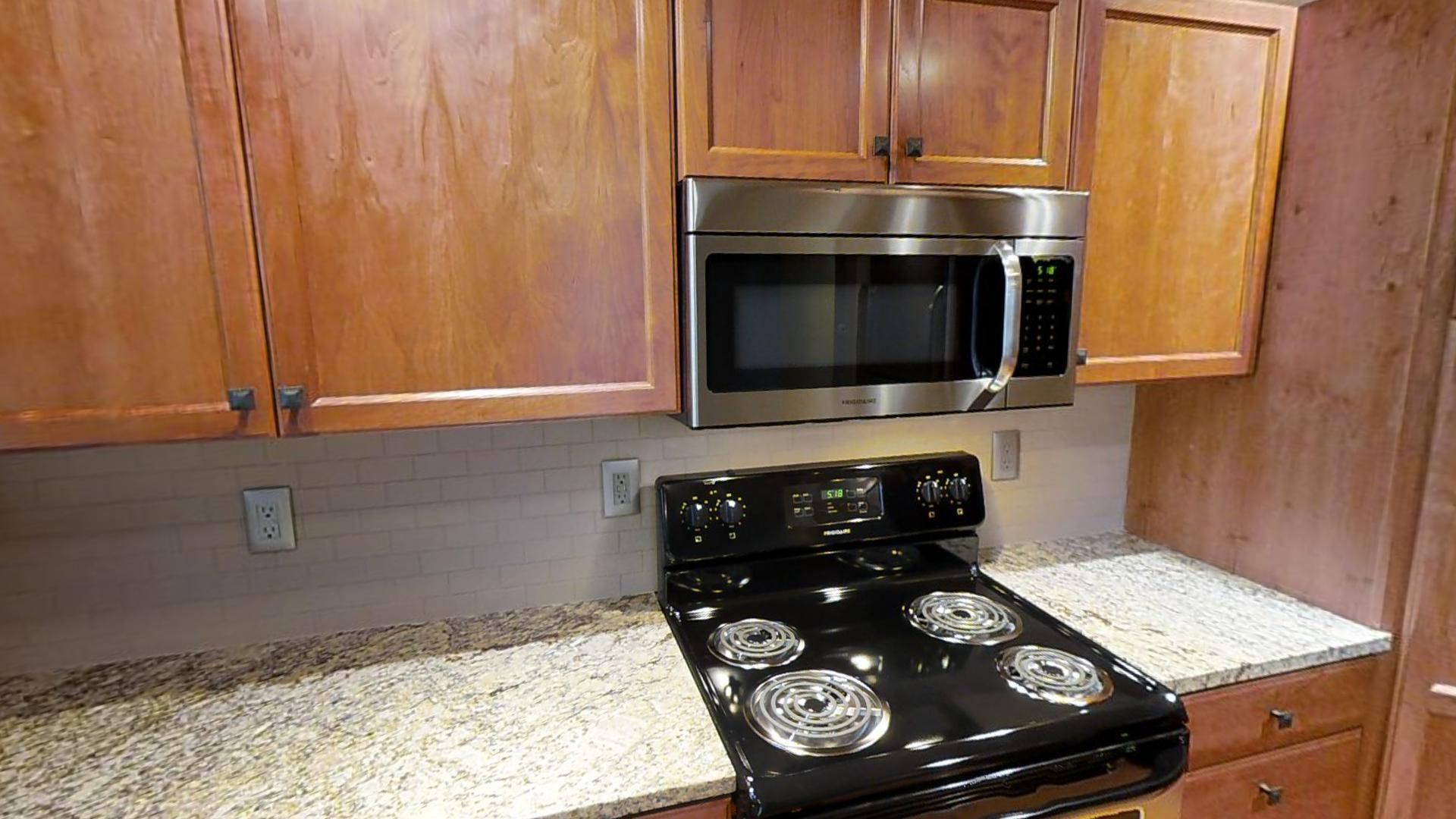 One Lake Place (OLP) 4 of 23