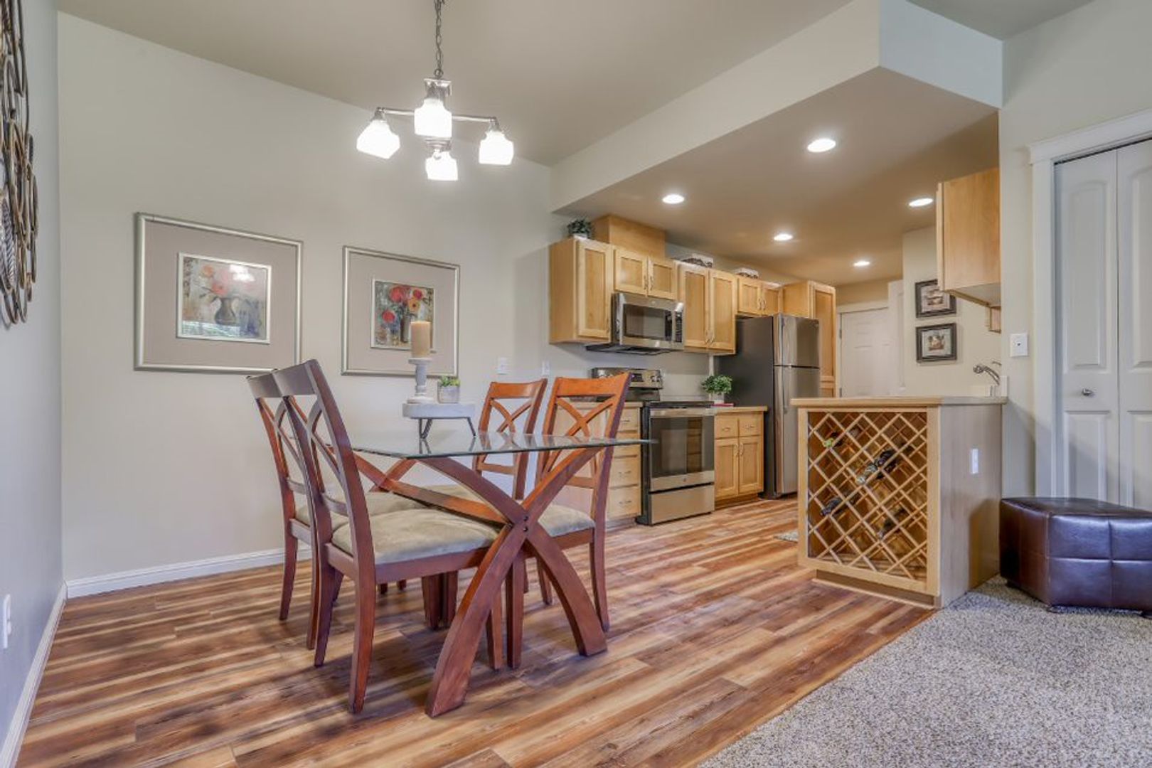 Kennewick Apartment: 8180 W 4th Ave