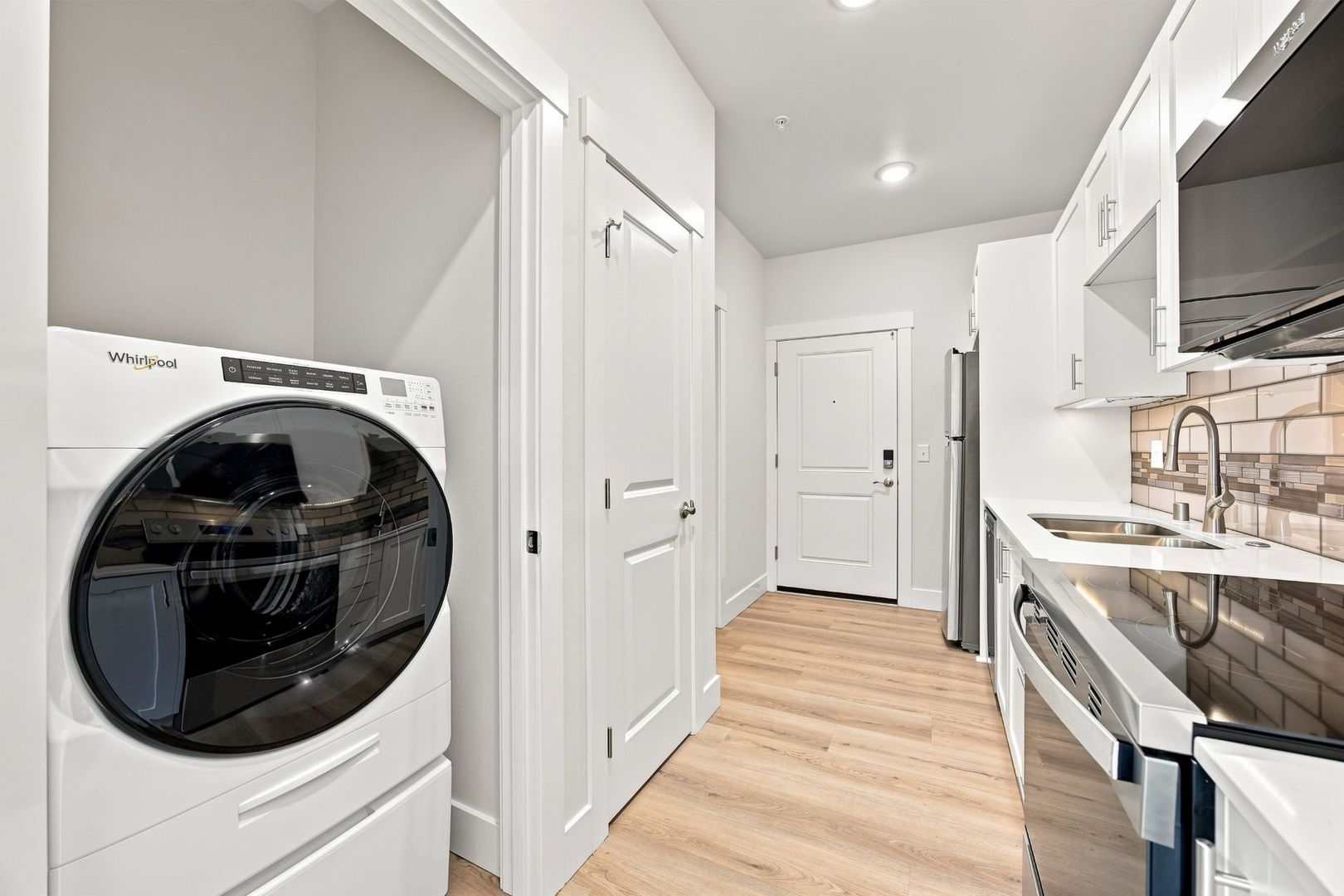 Laundry room at Encore (2 of 3)