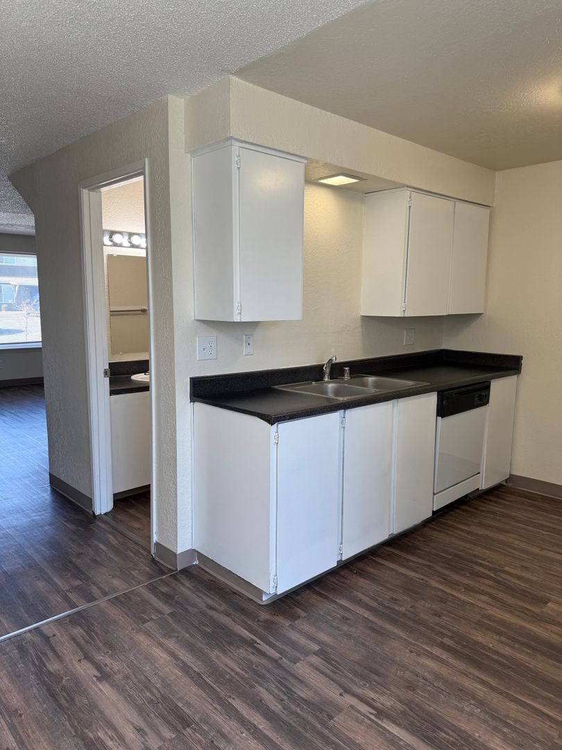 Amberbrook Townhomes 11 of 12