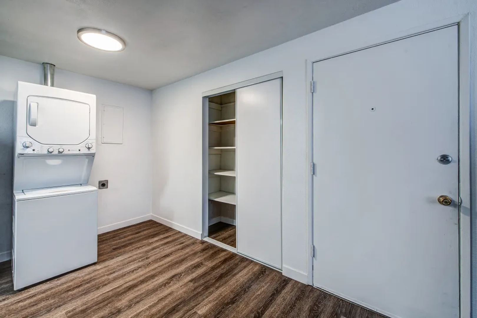 Laundry room at Morain Estates (8 of 8)