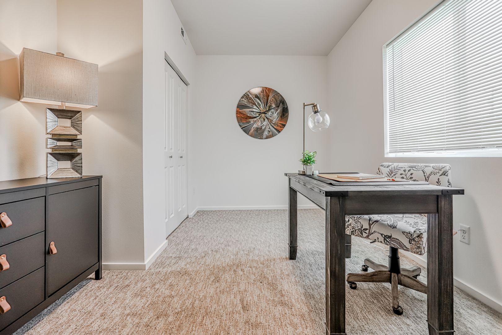 Work space at Ridgecrest Apartments (4 of 5)