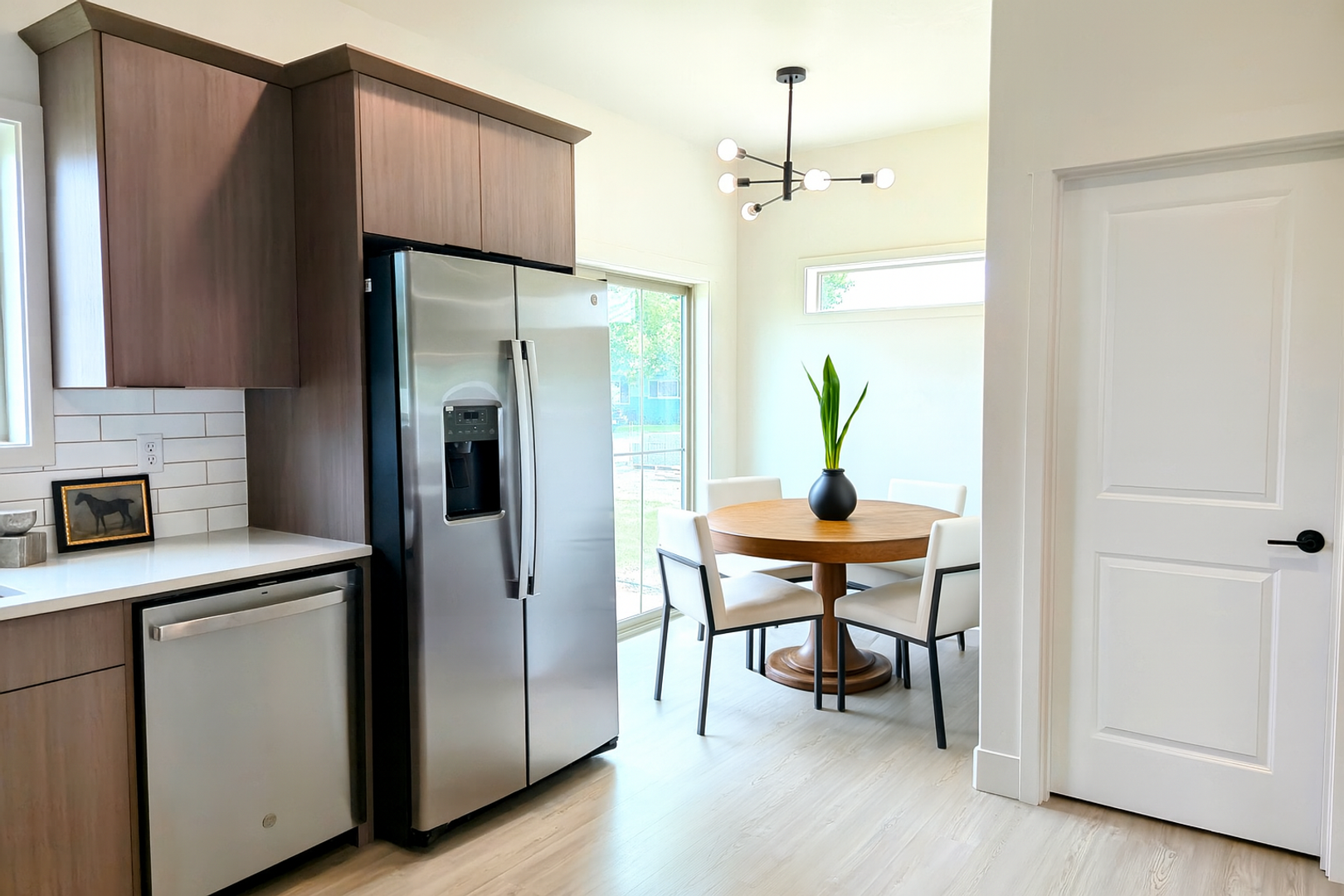 $1,000 OFF FIRST MONTH'S RENT!! 4 of 12