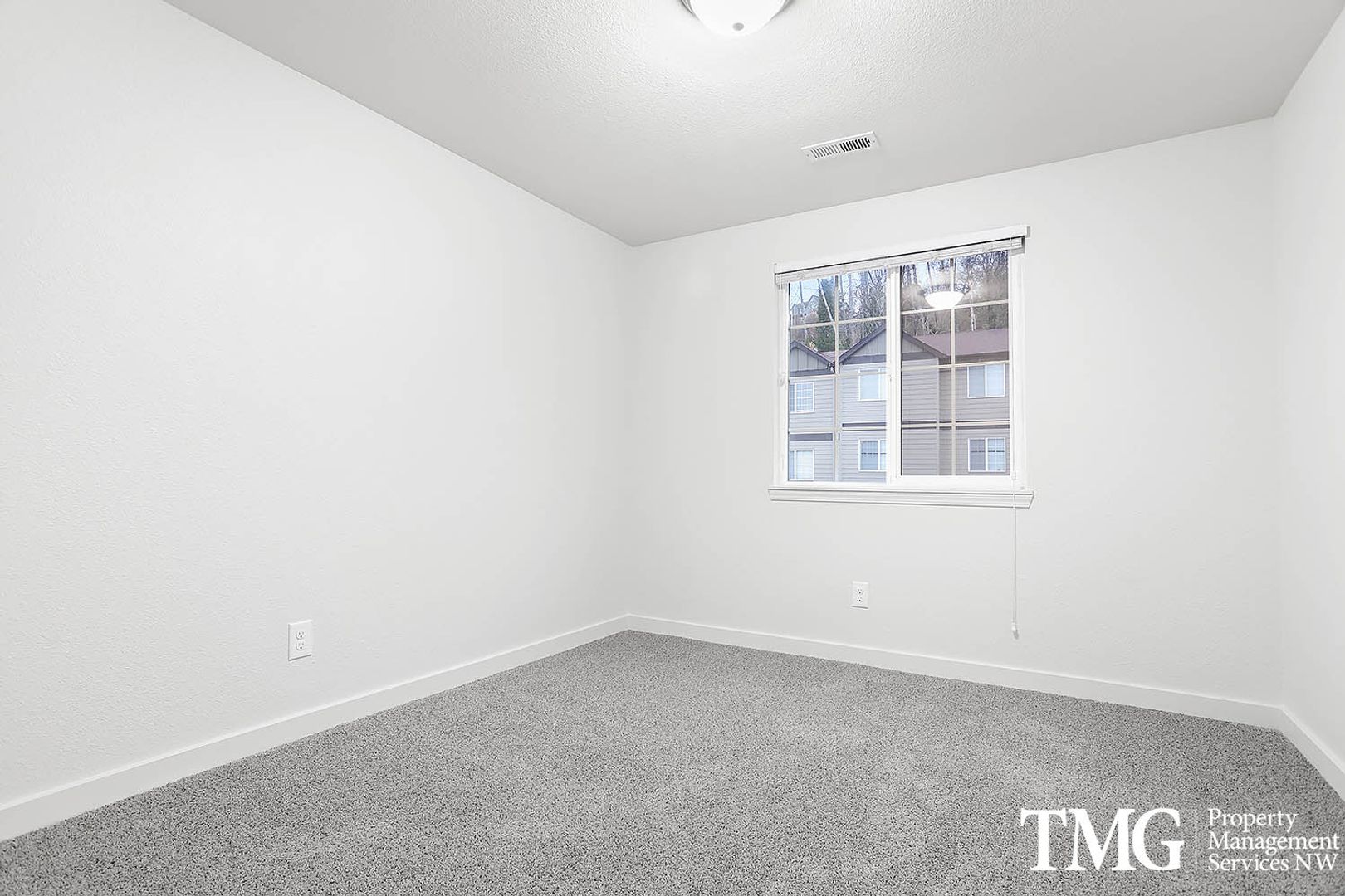 River View Apartments 6 of 12