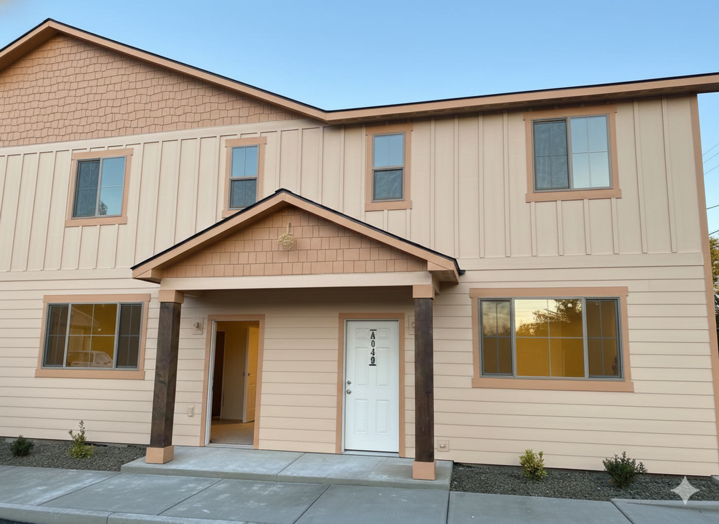 Kennewick Apartment: 3215 W 7th Ave