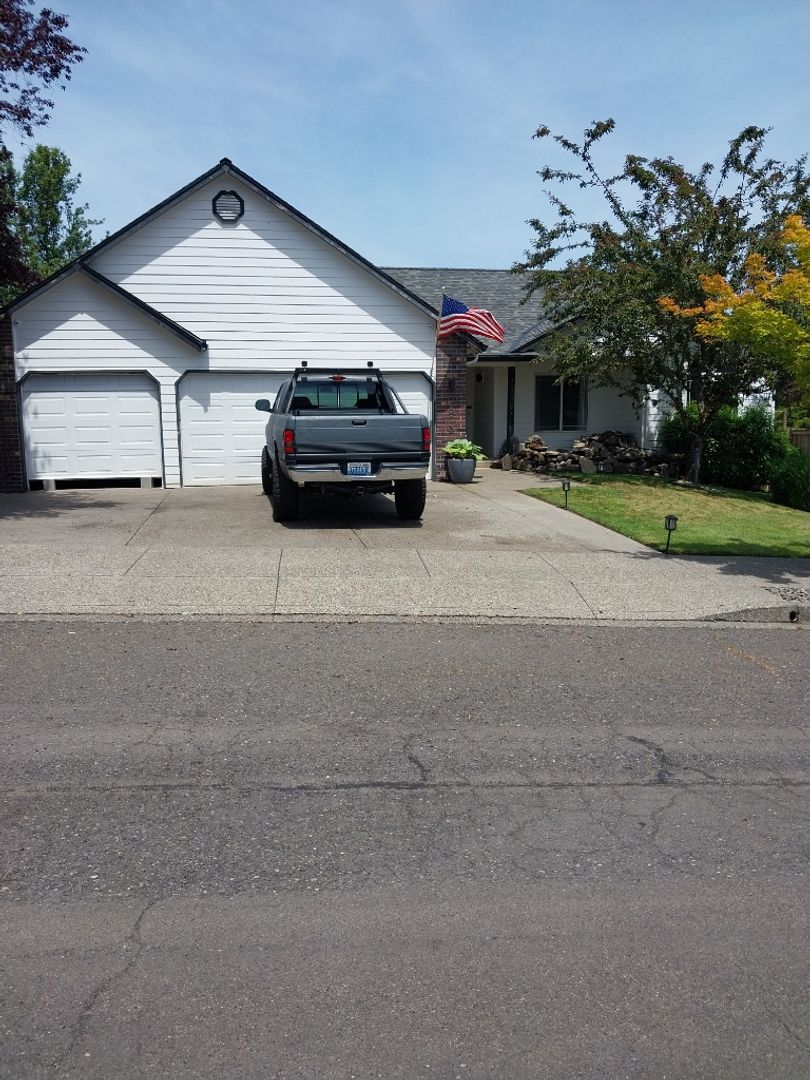 Camas House: 3613 NW 31st Avenue