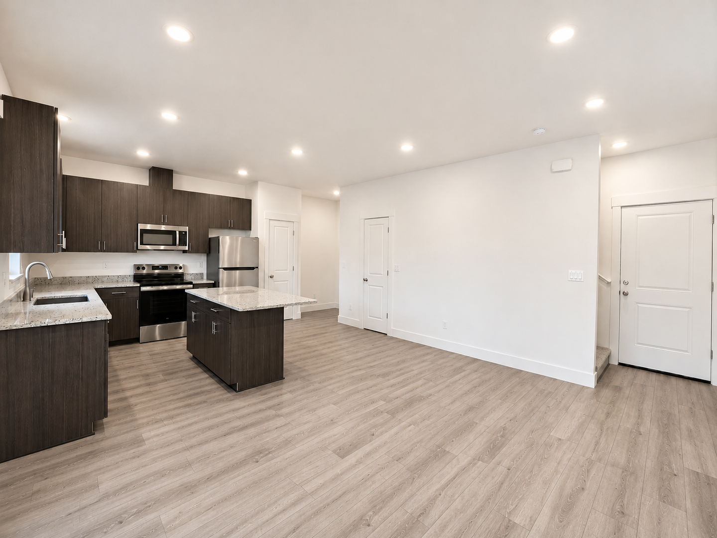 1 month FREE! BRAND NEW Townhome in the Desirable Southridge Area! 8 of 8