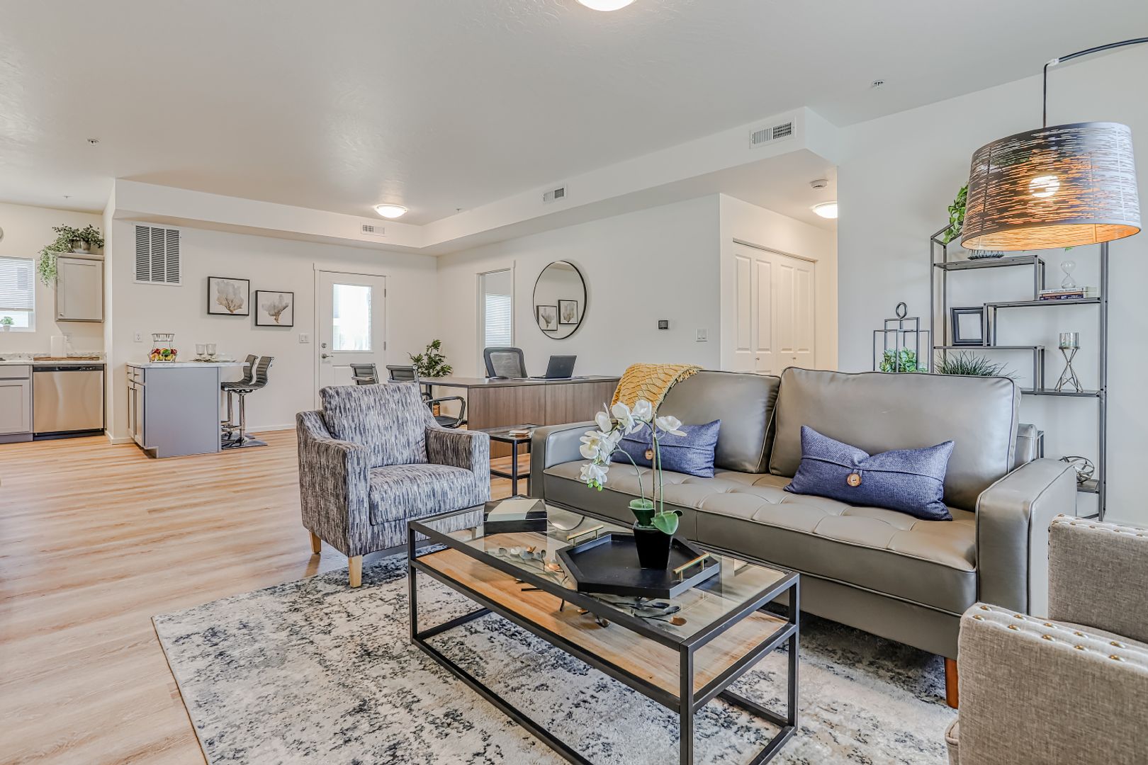 Kennewick Apartment: 2652 W 15th Ave