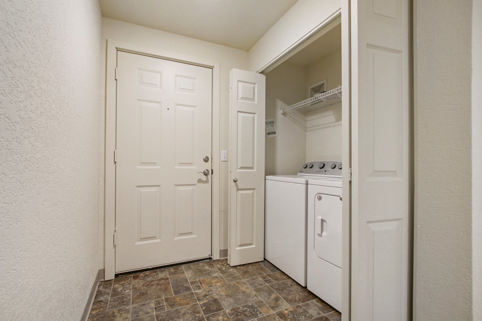 Vancouver Apartment: 16119 SE 1st St