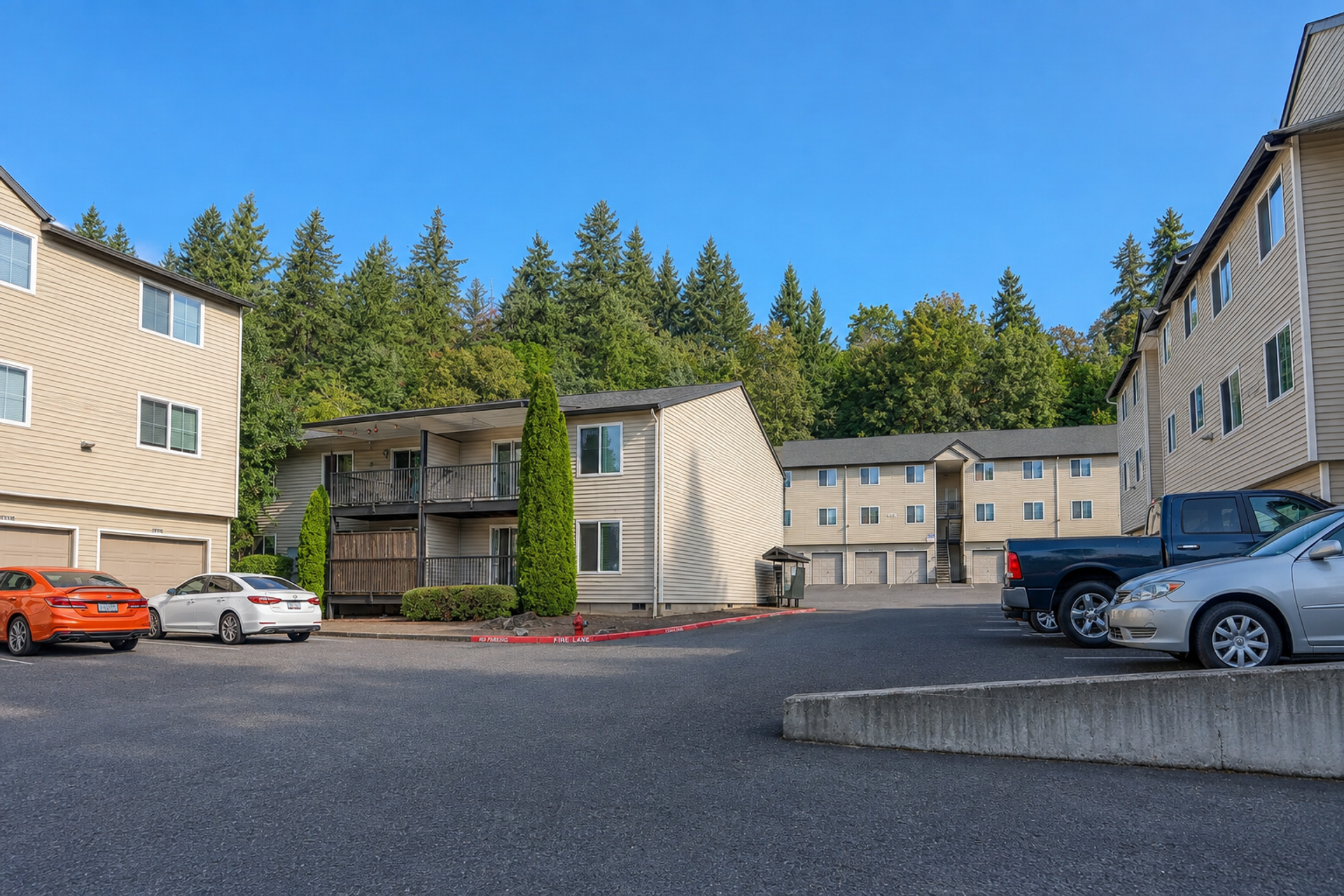Third Avenue Apartments 4 of 12
