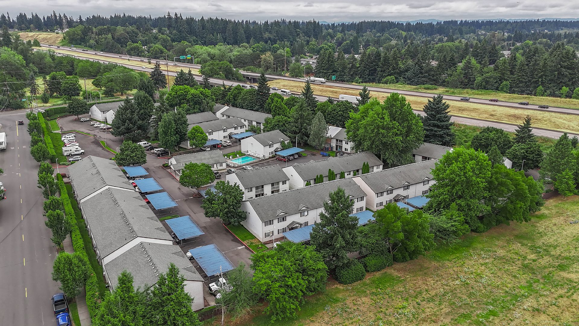 Vancouver Apartment: 3000 NE 109th Ave