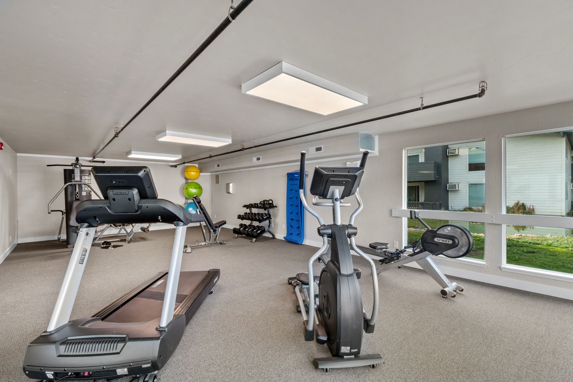 Gym at Lakeside Apartments (2 of 6)