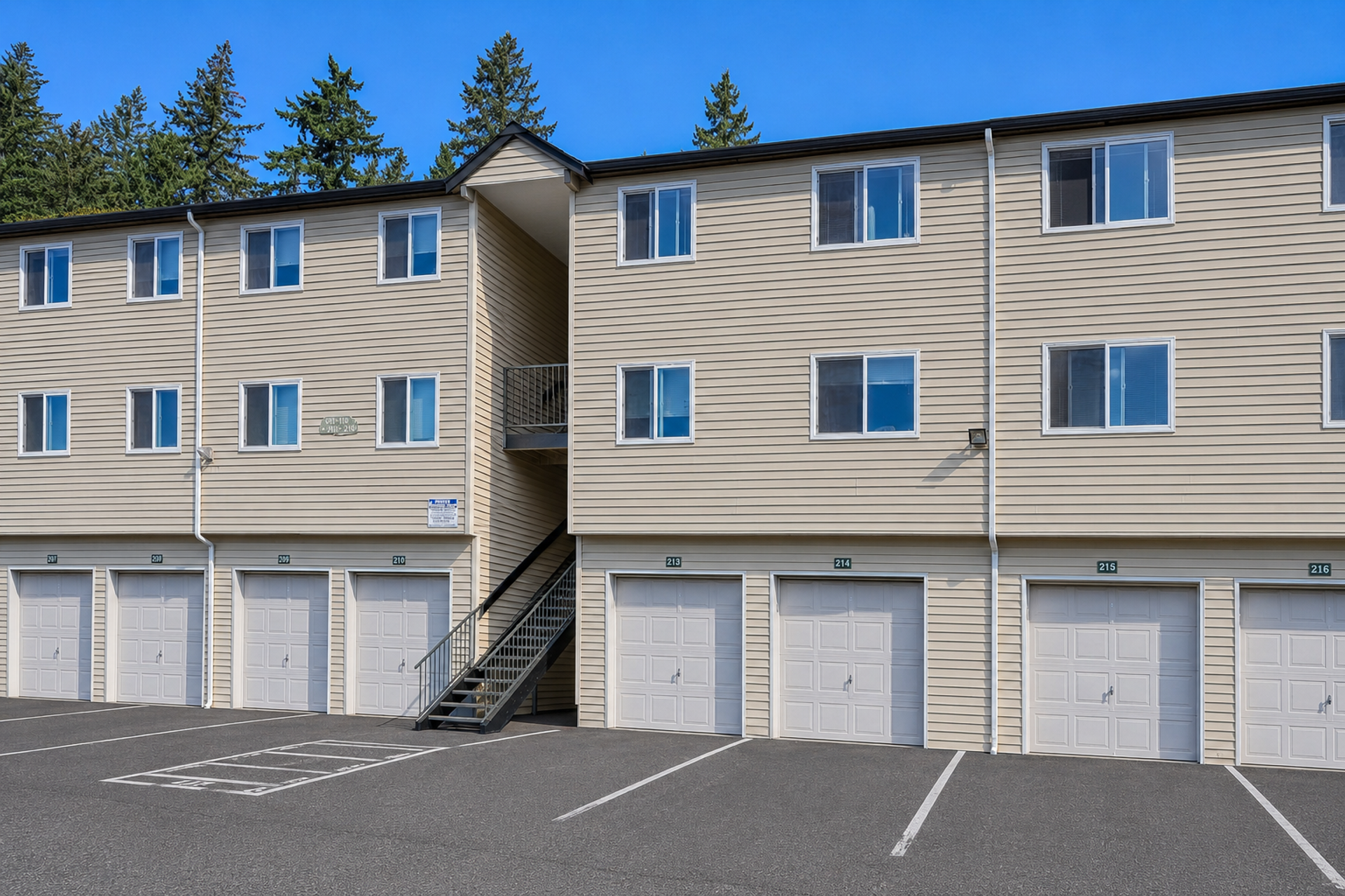 Third Avenue Apartments 6 of 12