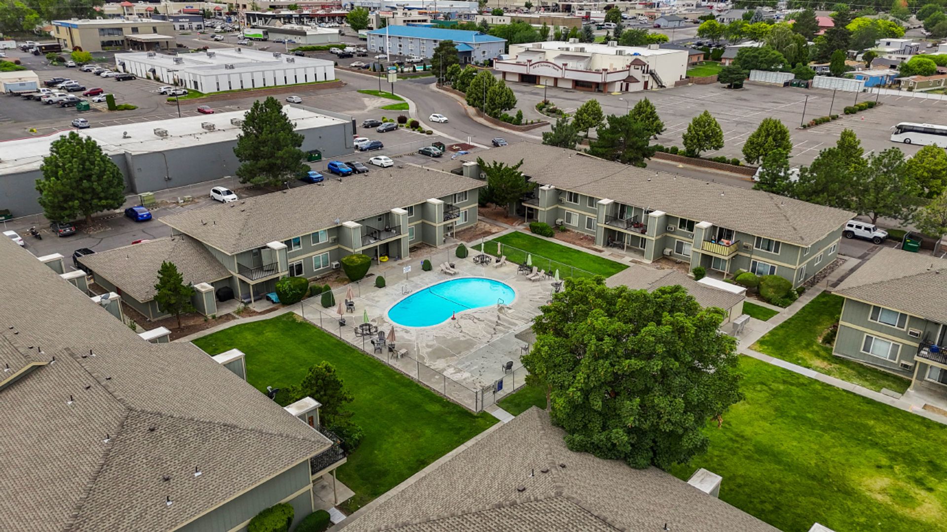 Hood Manor Apartments 12 of 12