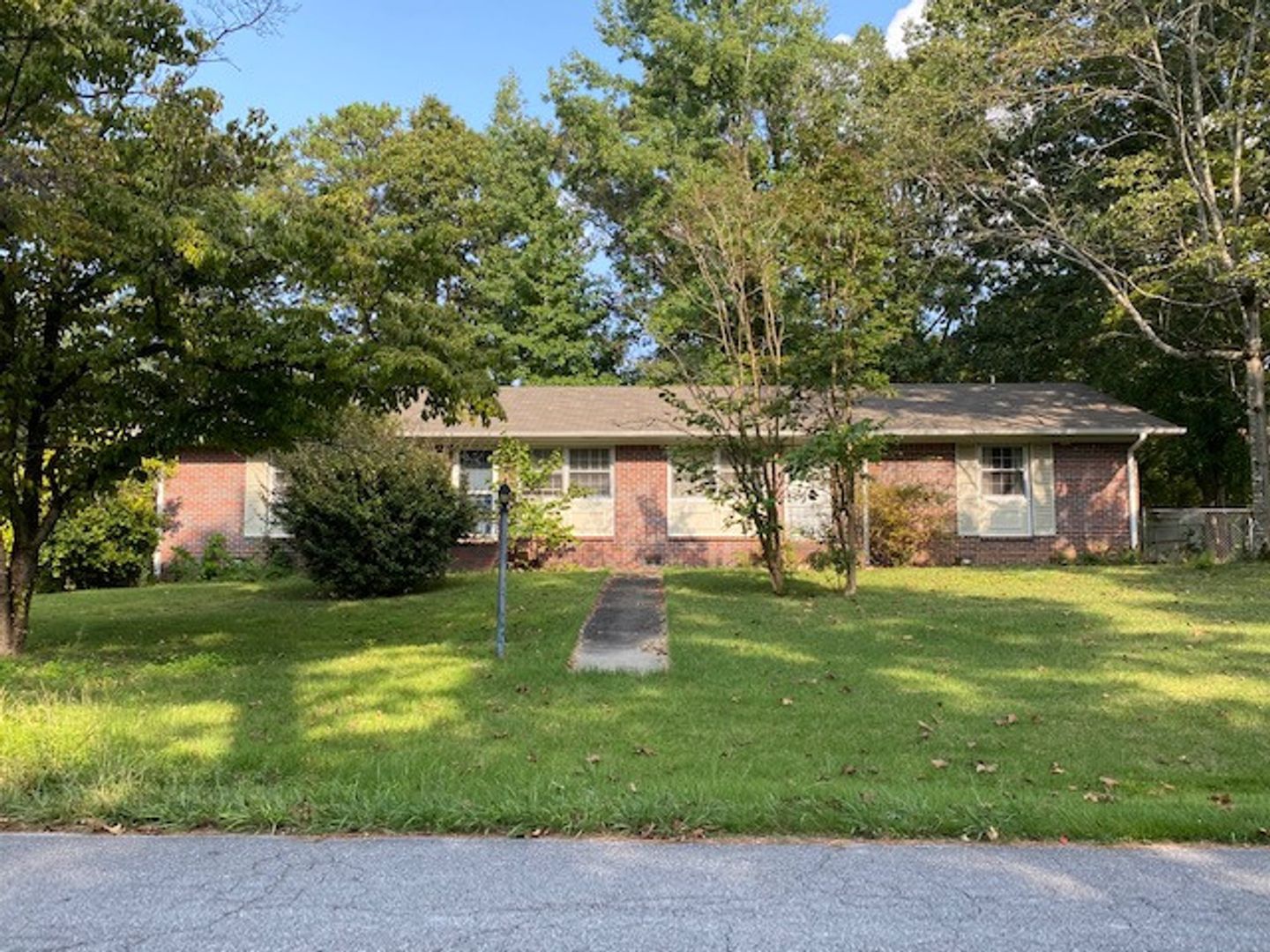 Alabaster House: 734 12th St NW