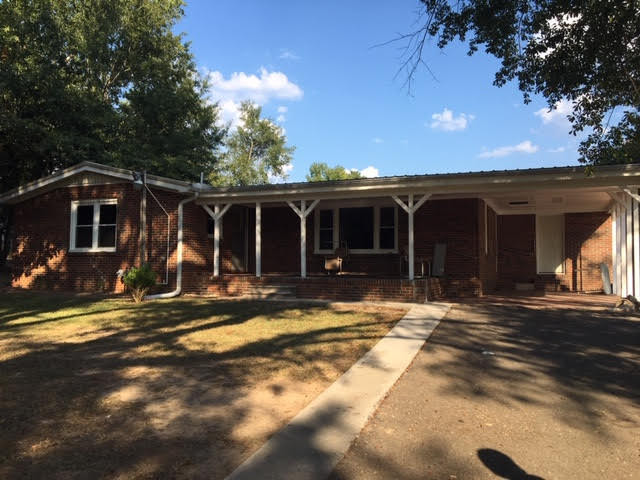 Pelham House: 1399 Franklin Road