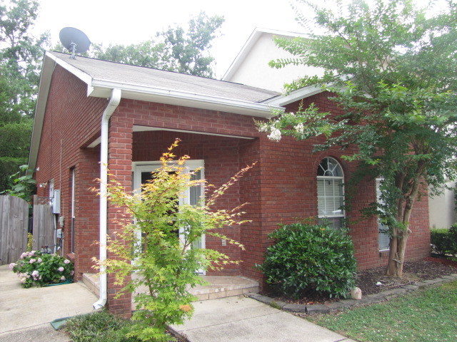 Birmingham Townhome: 401 Cambrian Ridge Dr