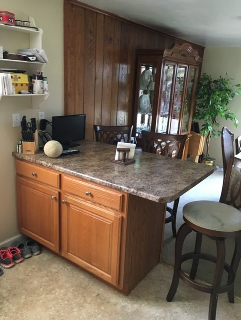 Munhall House: 3117 Alberta St