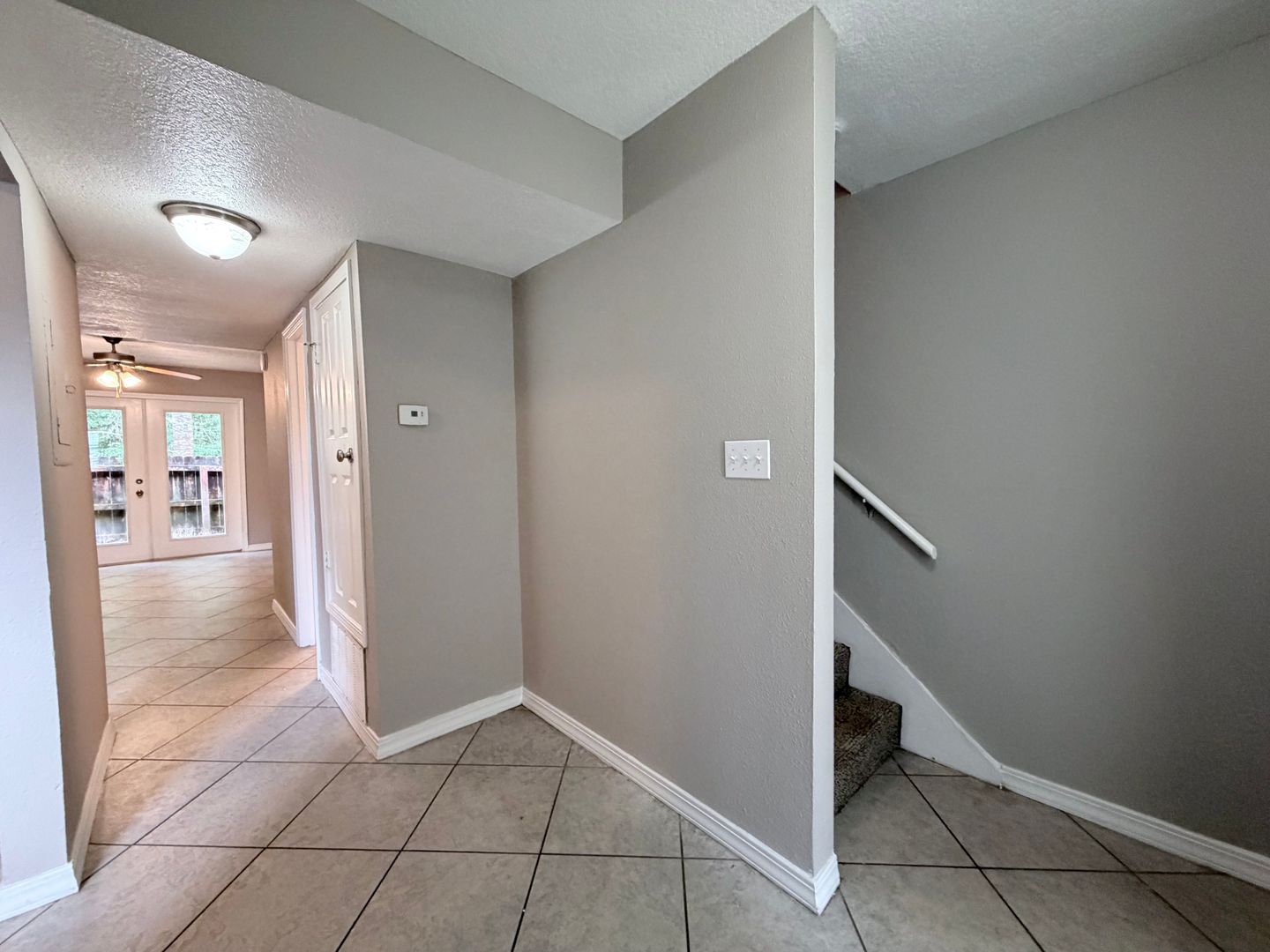 Gautier Apartment: 1625 Martin Bluff Rd.
