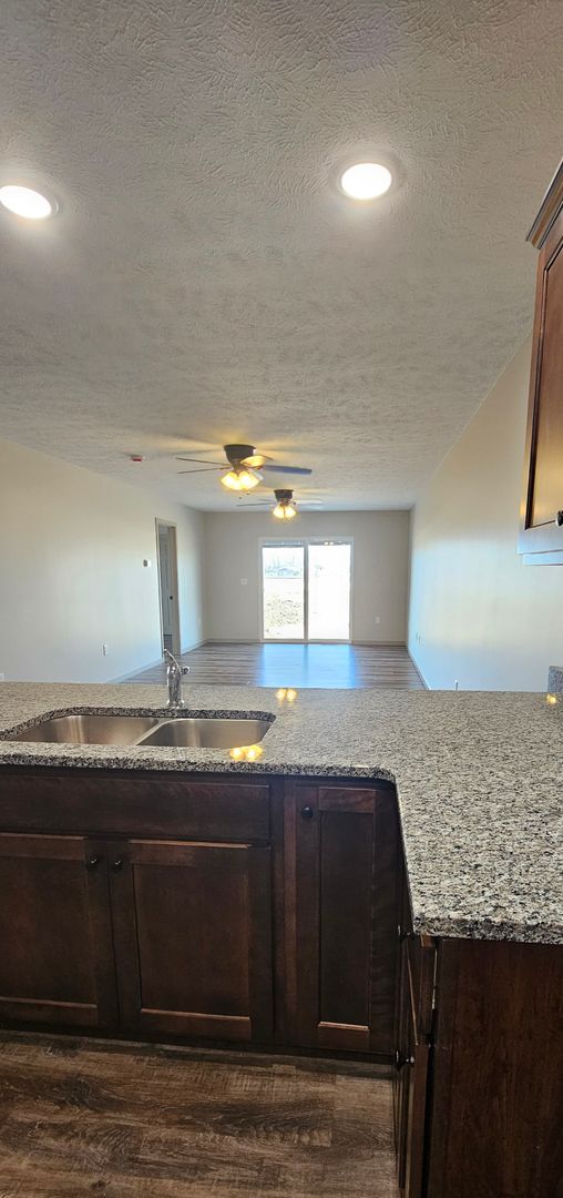 Grand Island Apartment: 4142 Montana Ave
