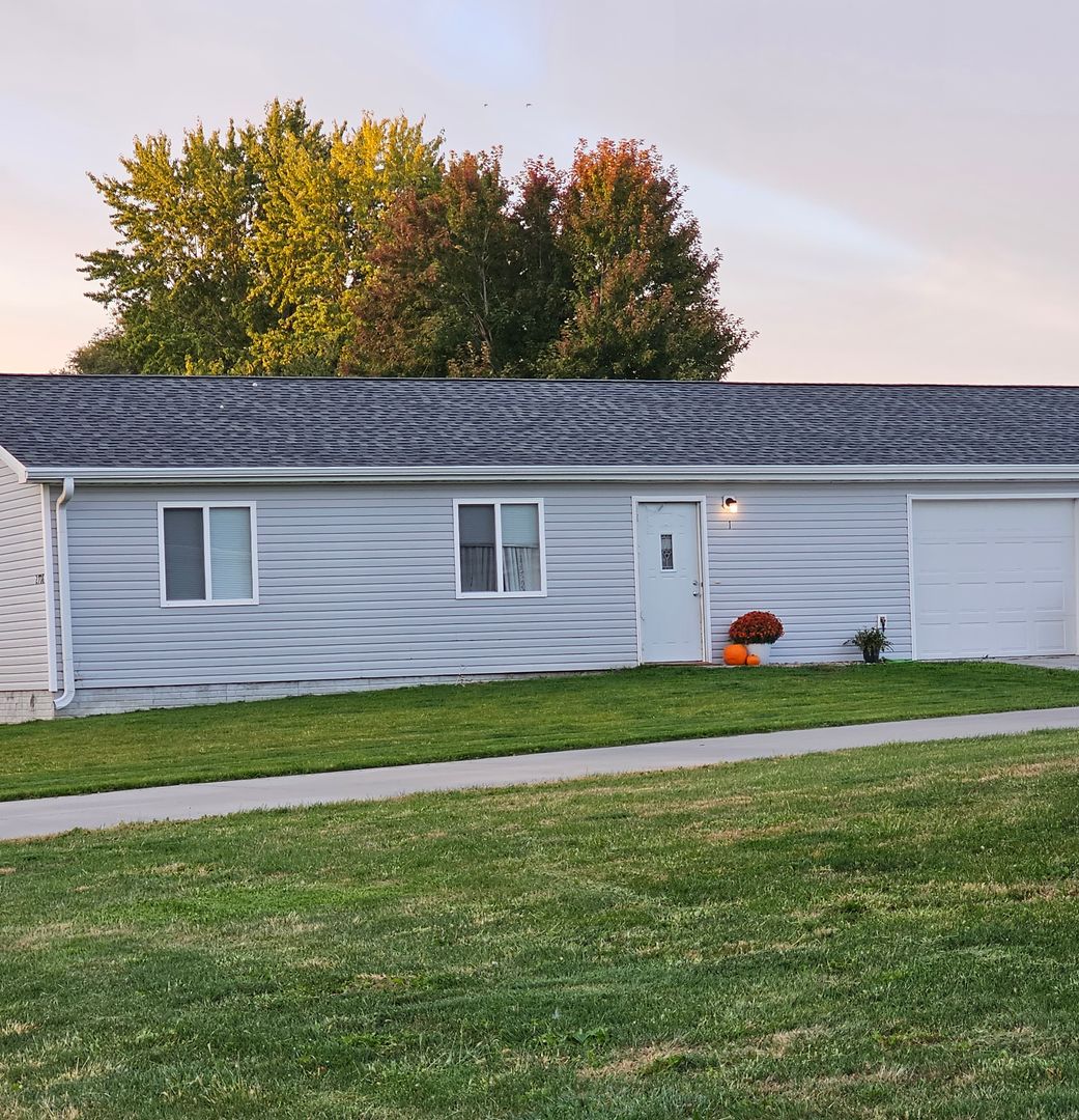 Grand Island Apartment: 2714 St. Patrick's Ave